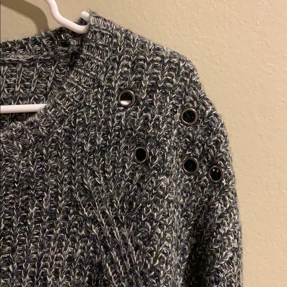 Sweater - Picture 3 of 3